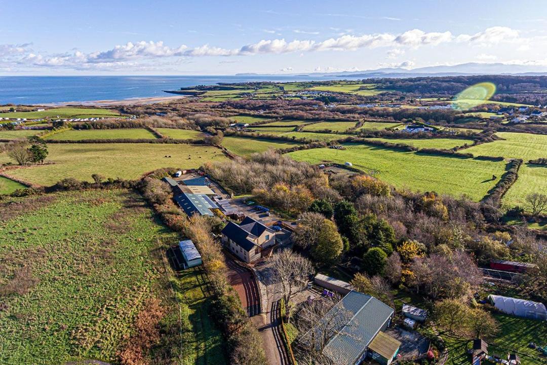 Photo of Others in Dulas