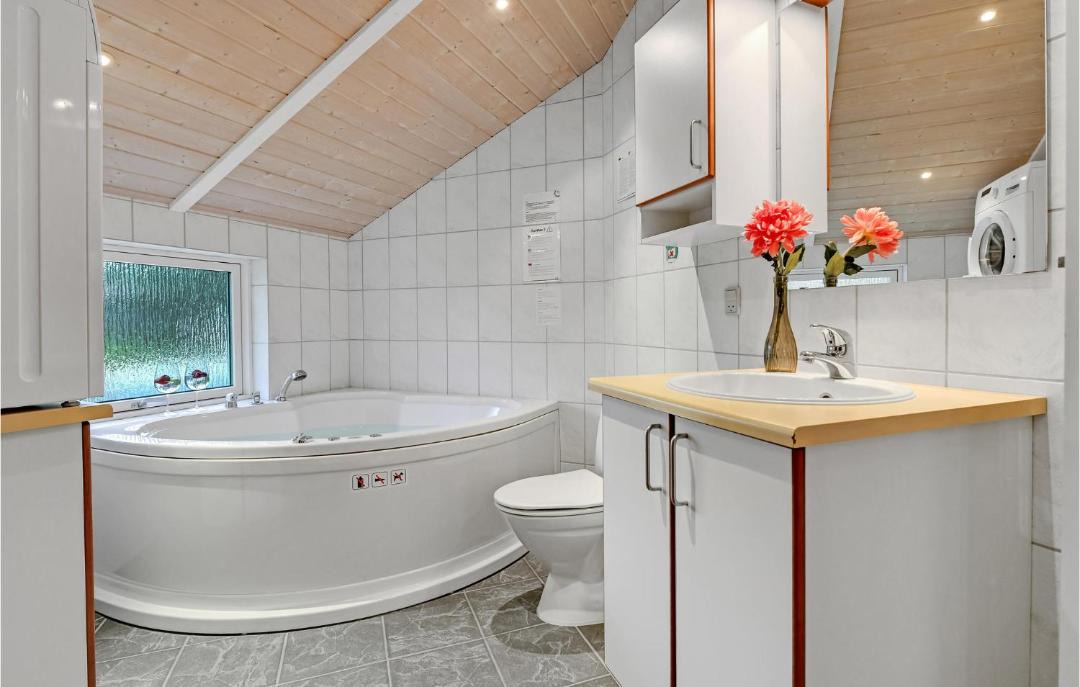 Photo of Bathroom in Nørre Hurup