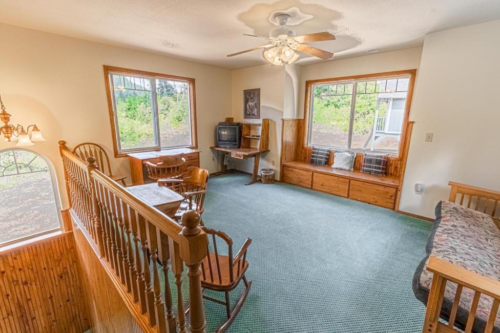 Photo of Others in Tillamook