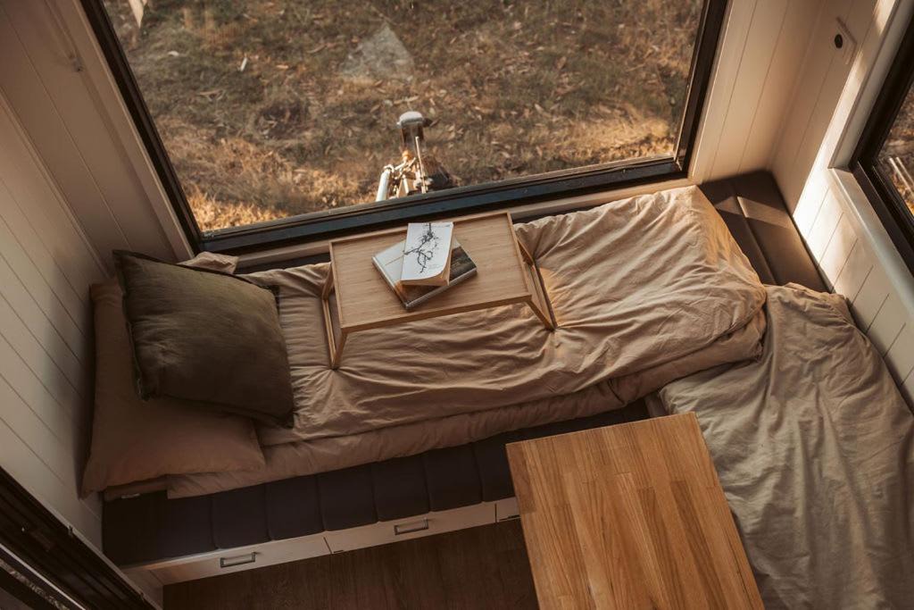 Photo of Others in Metcalfe