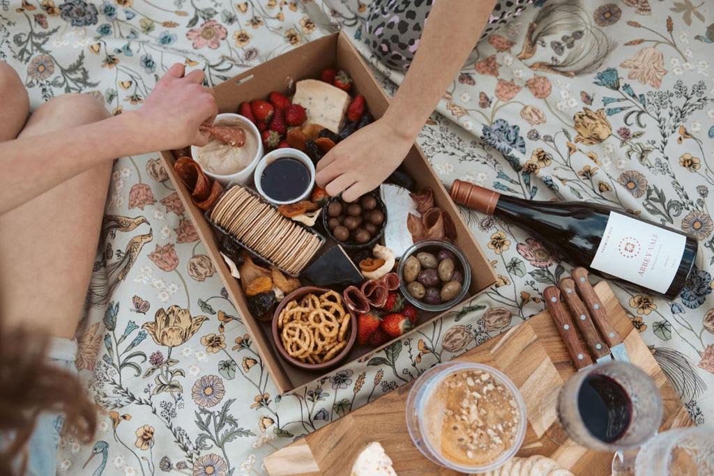 Photo of Others in Metcalfe