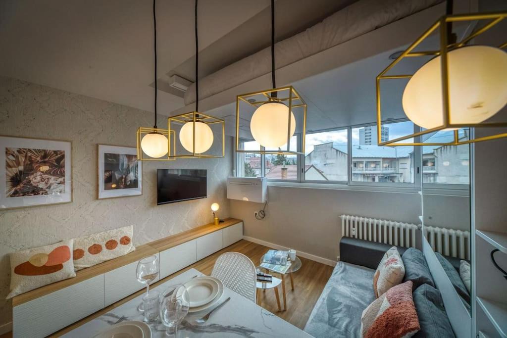 Photo of Others in Secteur 4