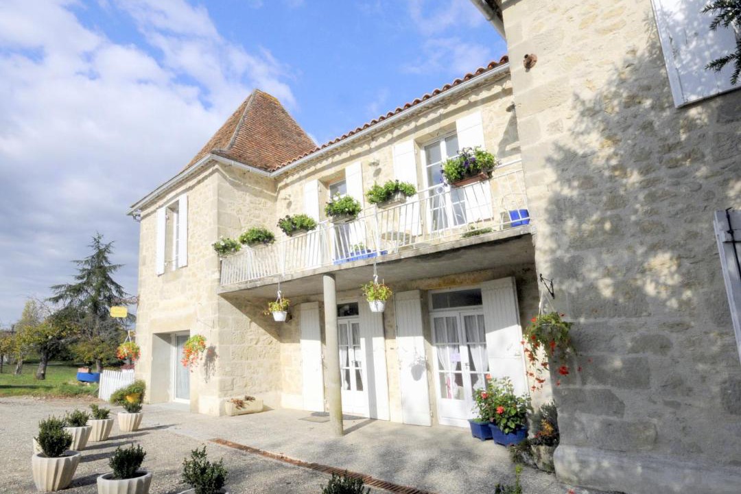 Photo of Others in Saint-Colomb-de-Lauzun