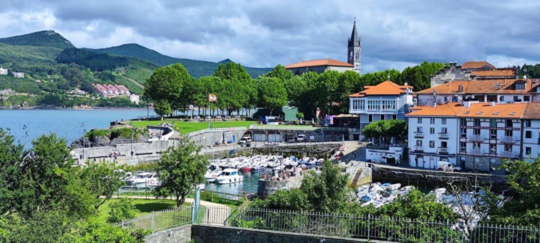 Photo of Others in Mundaka