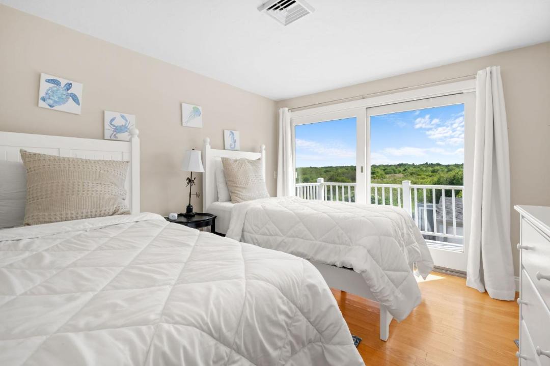 Photo of Others in Sagamore Beach