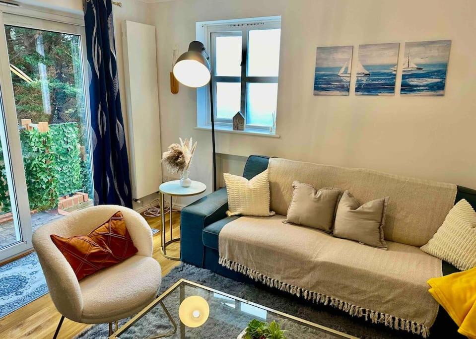 Photo of Livingroom in Cowley