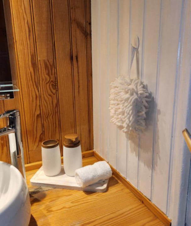 Photo of Others in Morisel