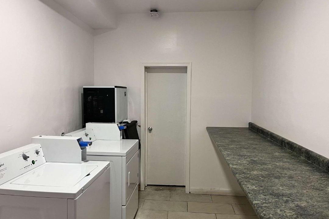 Photo of Others in Grenloch