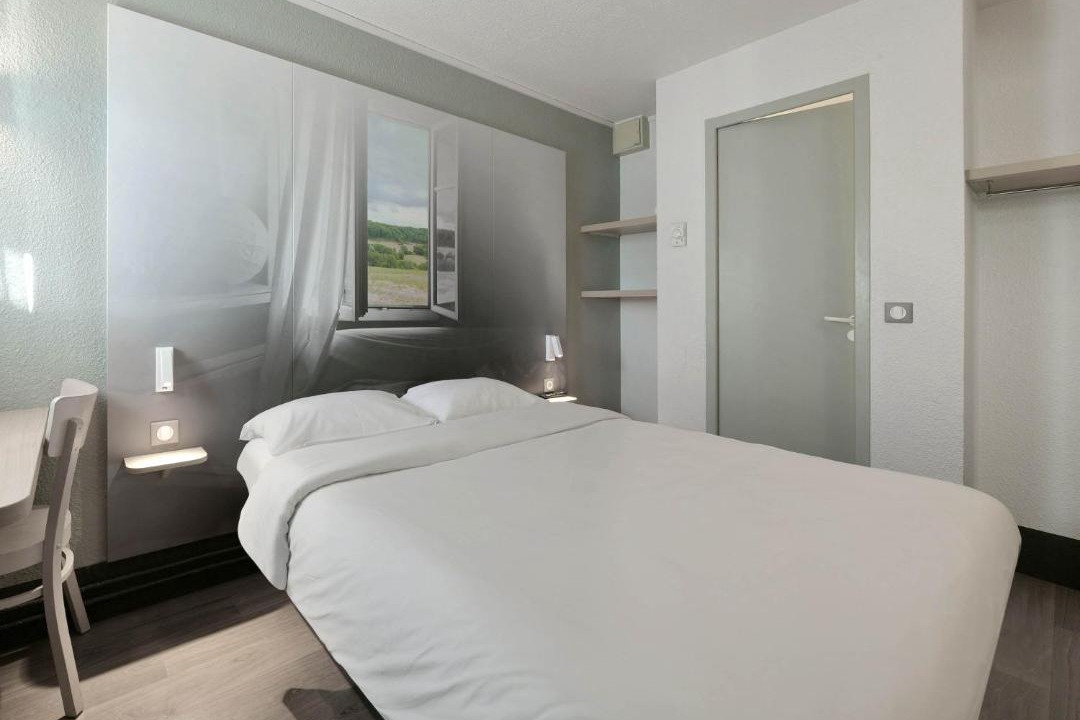 Photo of Others in Arnage