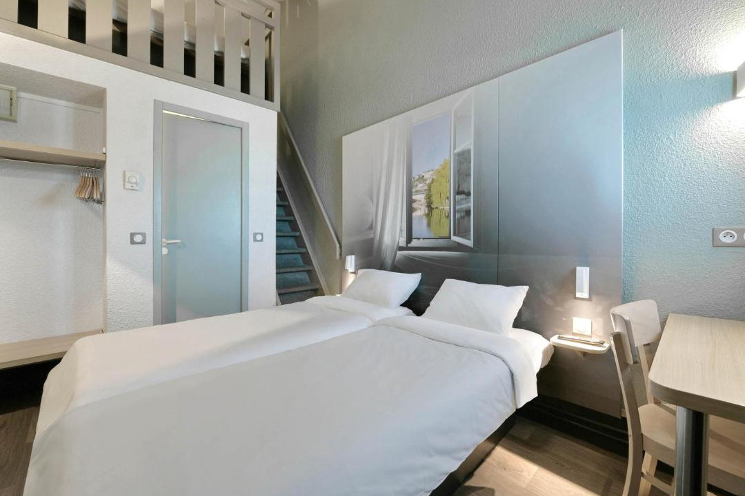 Photo of Others in Arnage