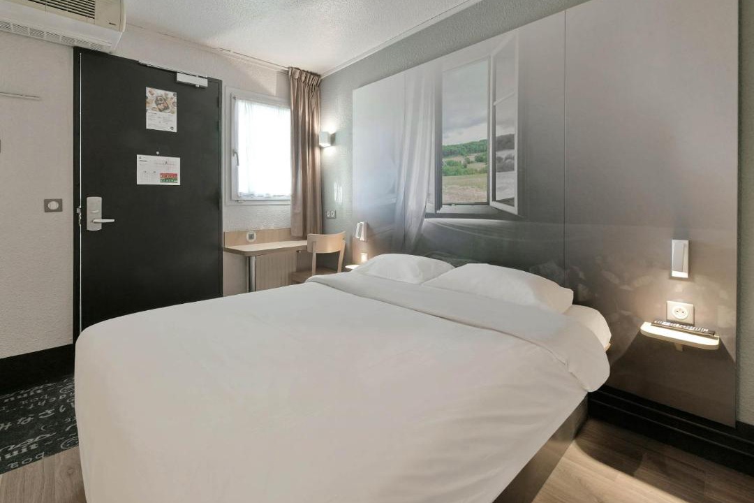 Photo of Others in Arnage