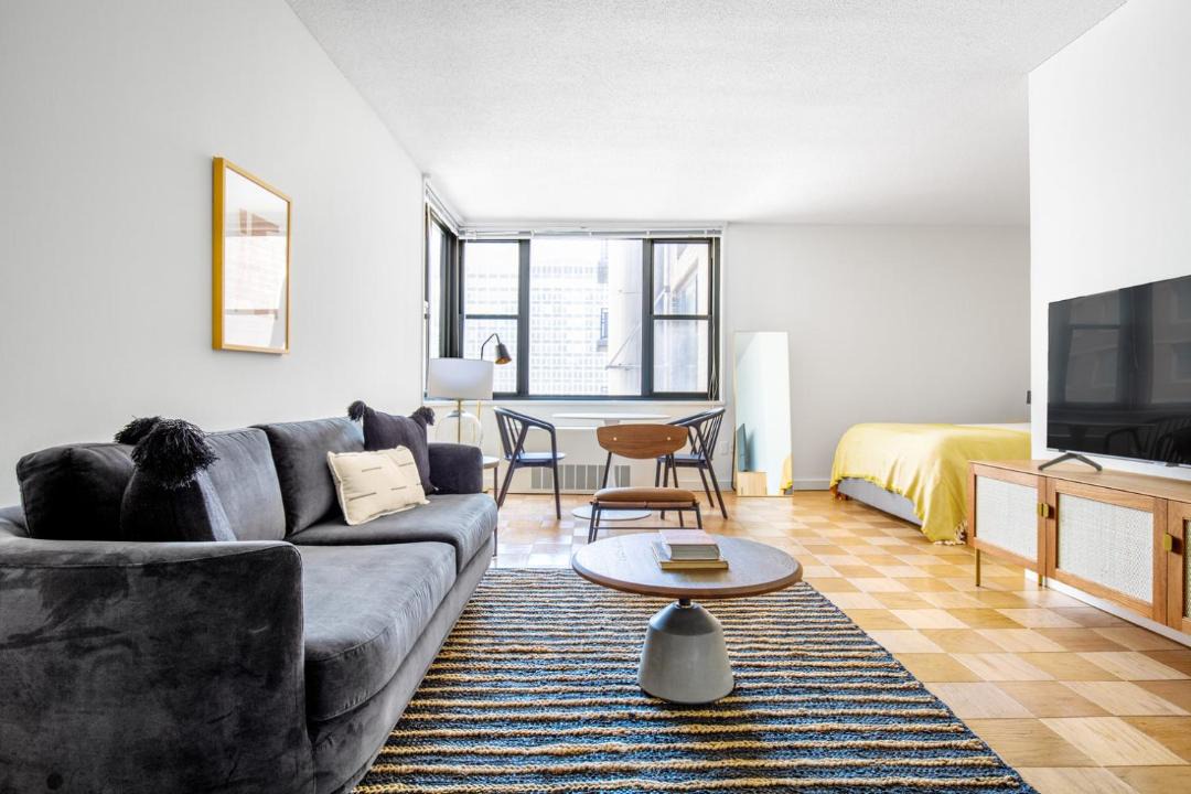 Photo of Livingroom in Tudor City