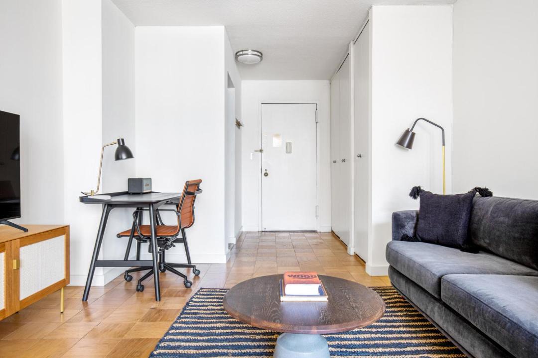 Photo of Livingroom in Tudor City