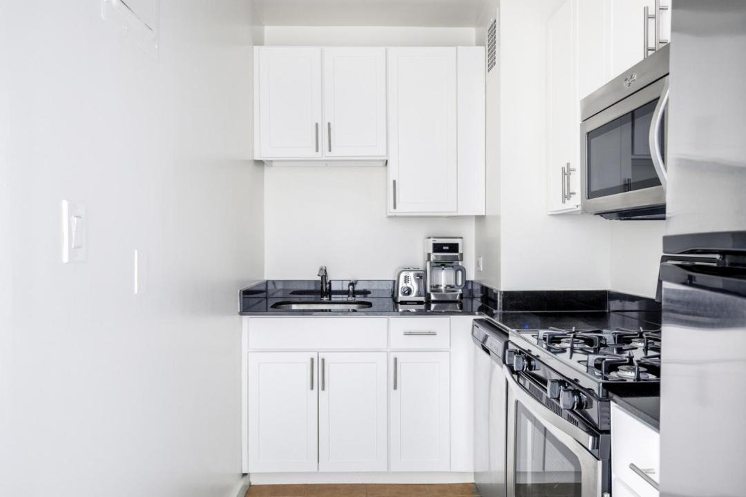 Photo of Kitchen in Tudor City