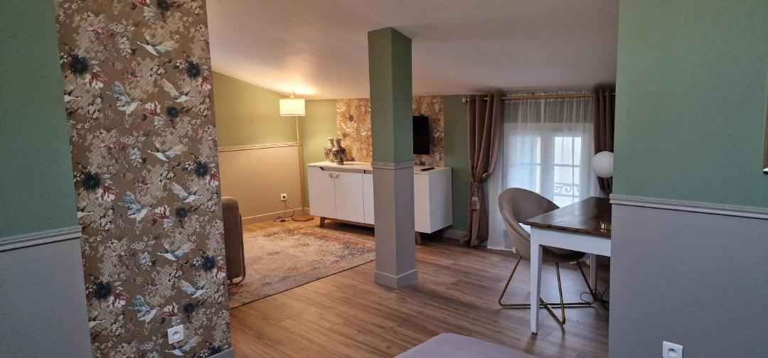 Photo of Others in Pomas