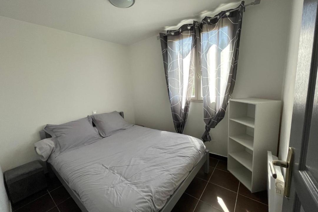 Photo of Others in Fabras