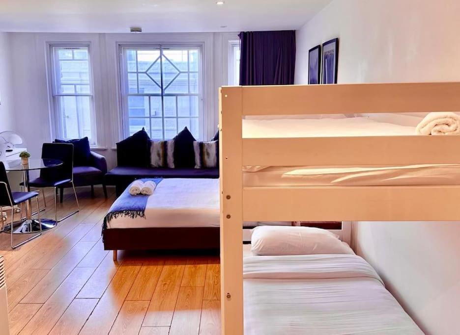 Photo of Livingroom in Soho