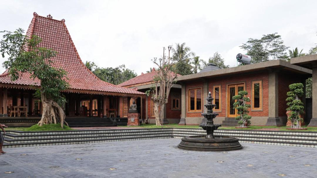 Photo of Buildings in Borobudur