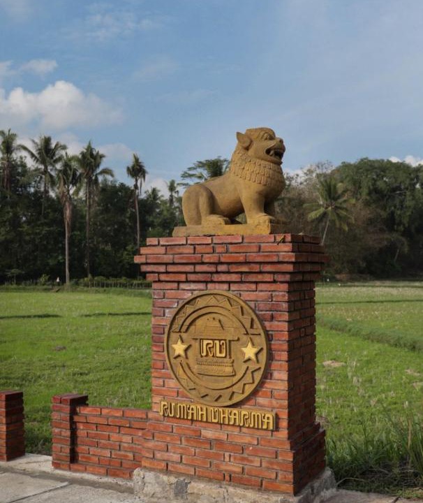 Photo of Buildings in Borobudur