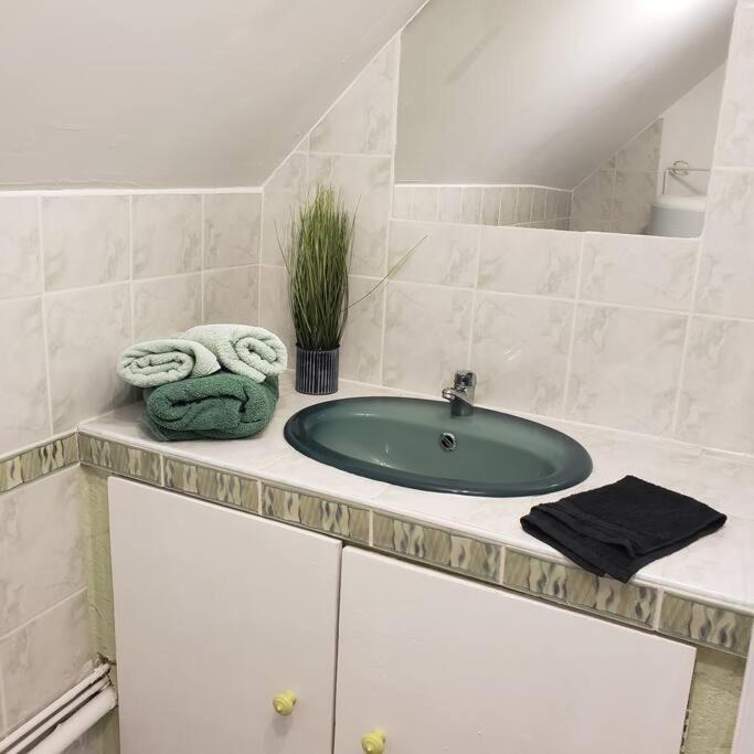 Photo of Bathroom in Marcilly-sur-Seine