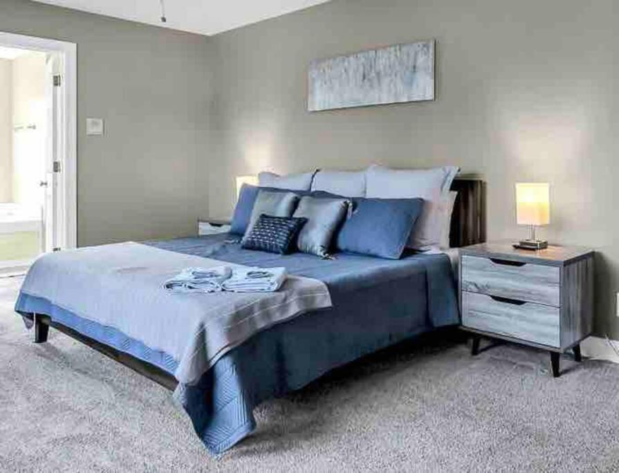 Photo of Bedroom in Forest Oaks