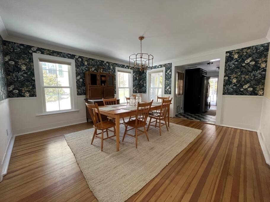 Photo of Others in Litchfield Historic District