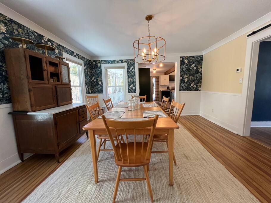 Photo of Others in Litchfield Historic District