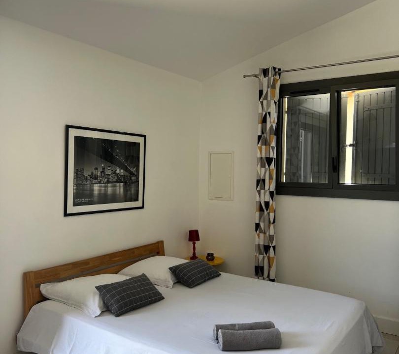 Photo of Bedroom in Crest