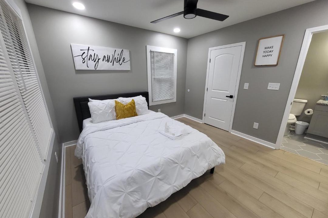 Photo of Bedroom in Collier Heights