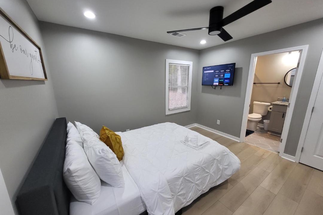 Photo of Bedroom in Collier Heights