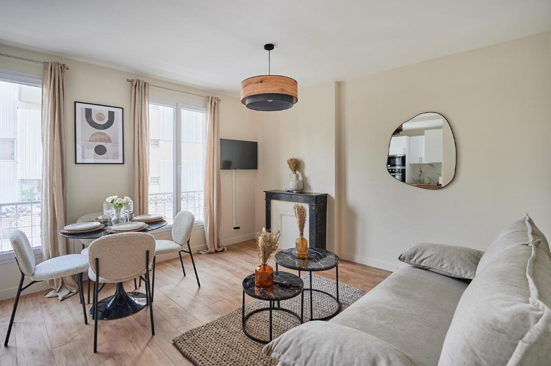 Photo of Livingroom in Puteaux