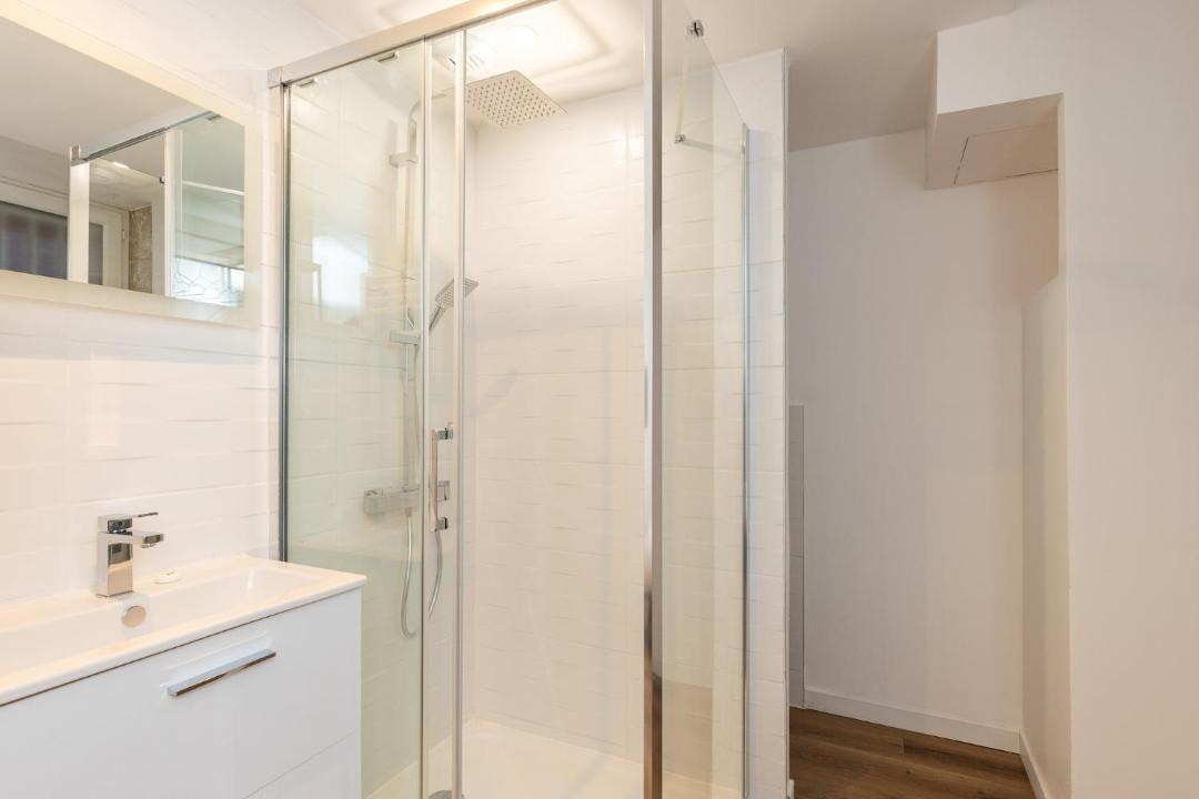 Photo of Others in 2nd Arrondissement