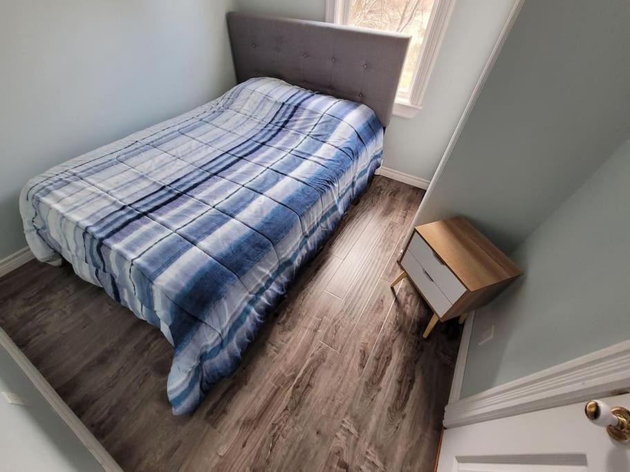 Photo of Others in North River