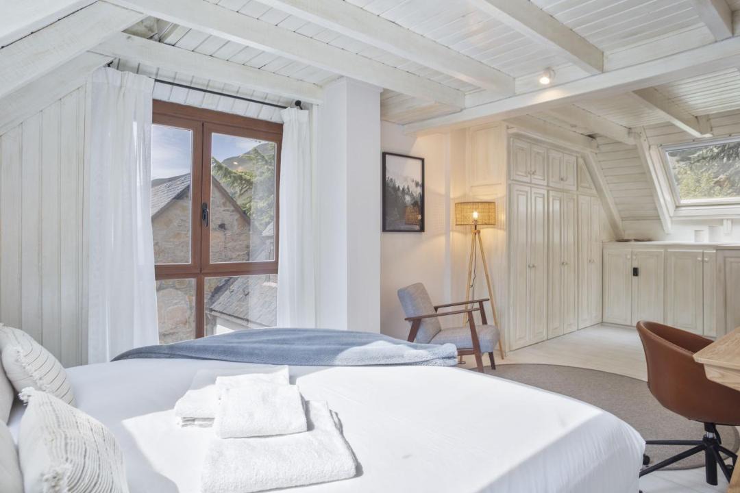 Photo of Bedroom in Pujo