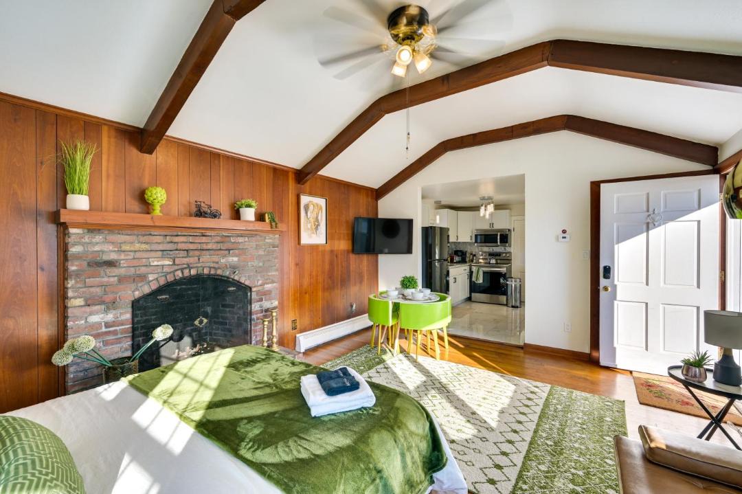 Photo of Others in Salem