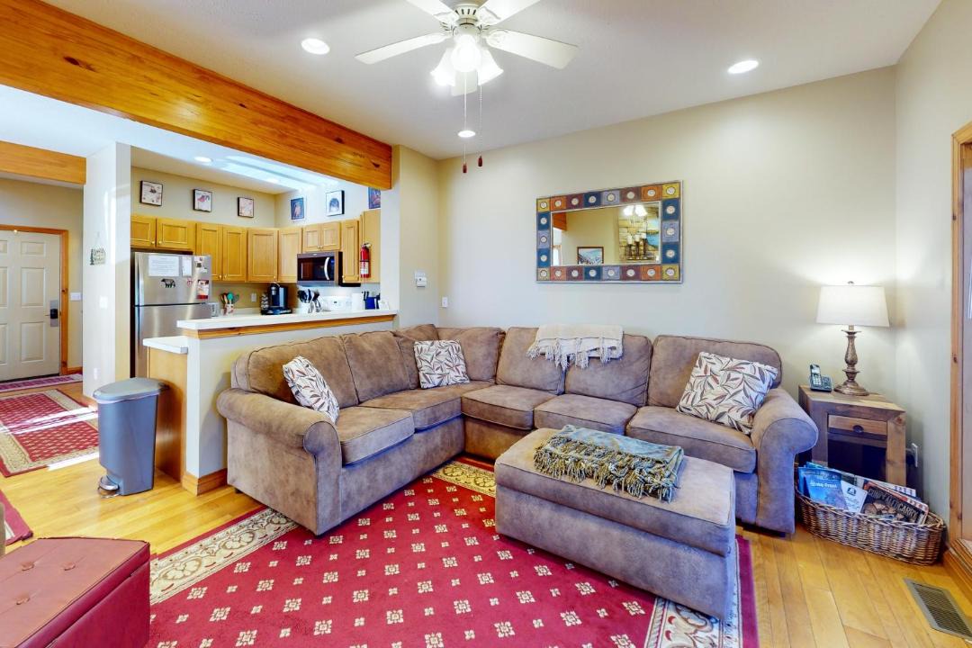 Photo of Livingroom in McHenry