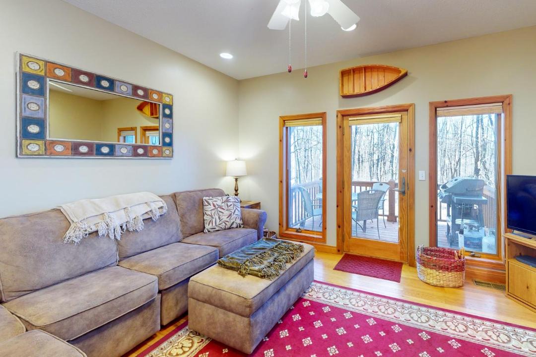 Photo of Livingroom in McHenry