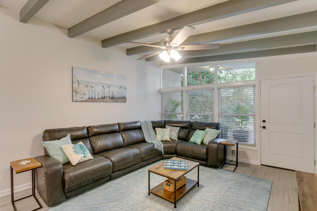 Photo of Livingroom in Jekyll Island