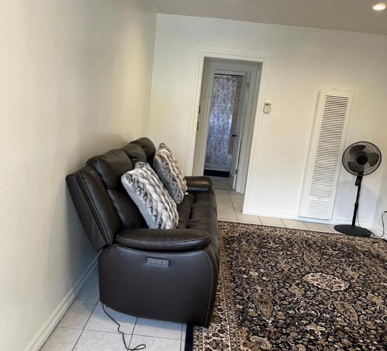 Photo of Livingroom in Del Rey