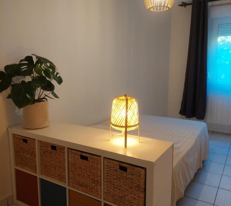 Photo of Others in Zola - Pressense