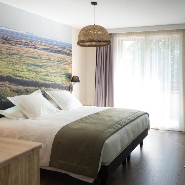 Photo of Bedroom in Saint-Quentin-en-Tourmont