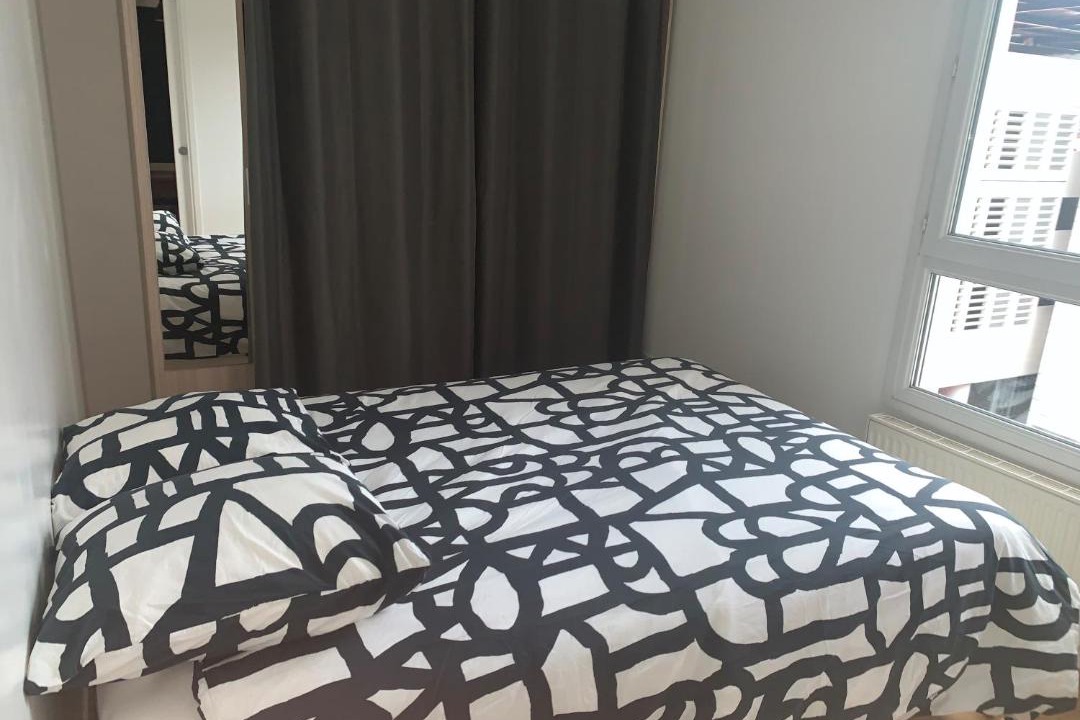 Photo of Bedroom in 9th Arrondissement