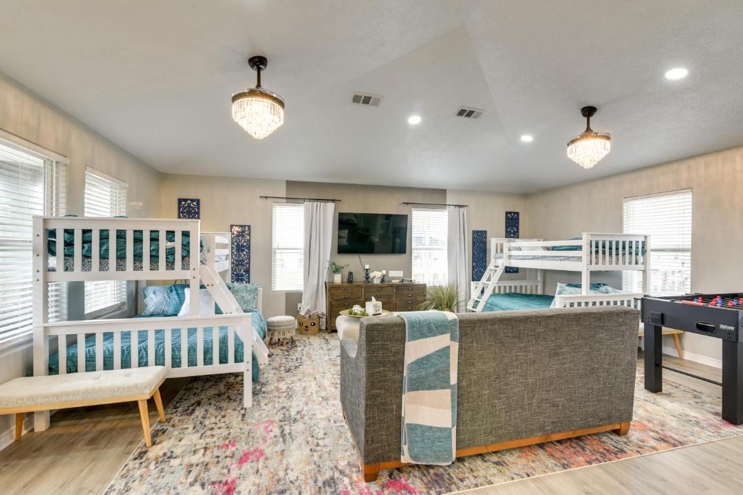 Photo of Livingroom in Crystal Beach