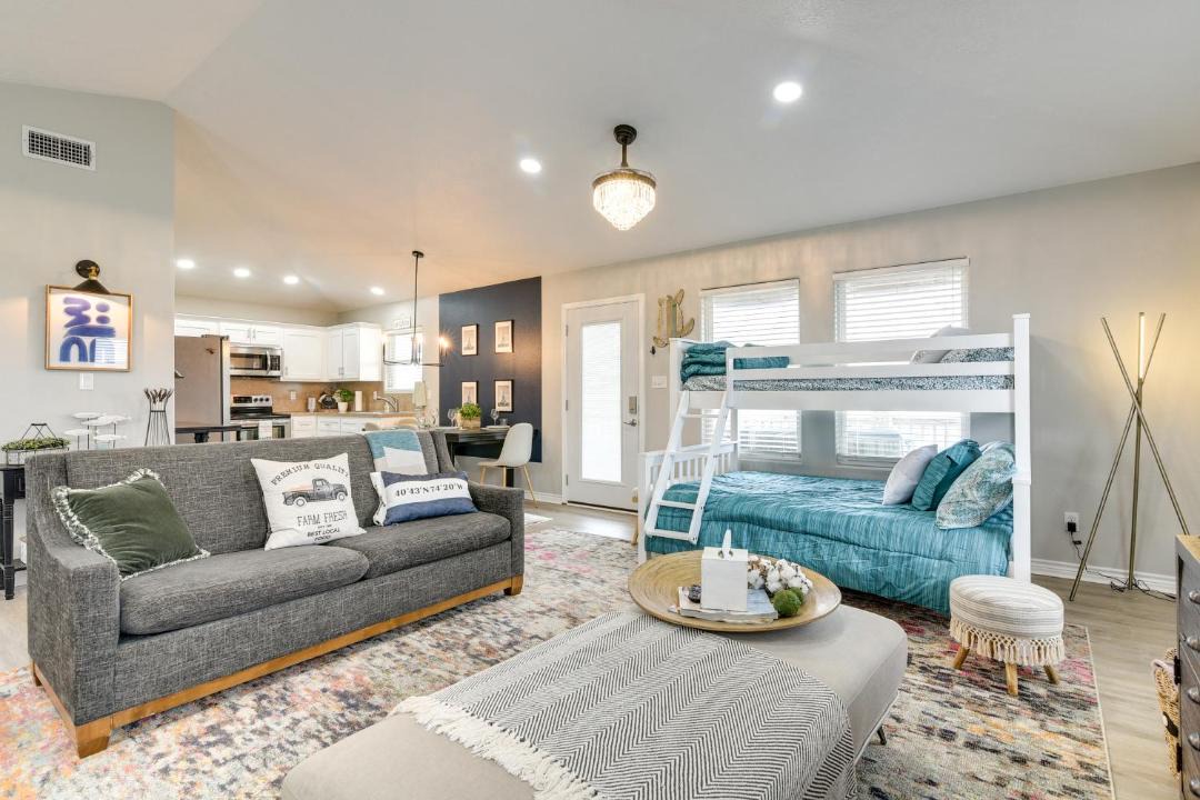 Photo of Livingroom in Crystal Beach