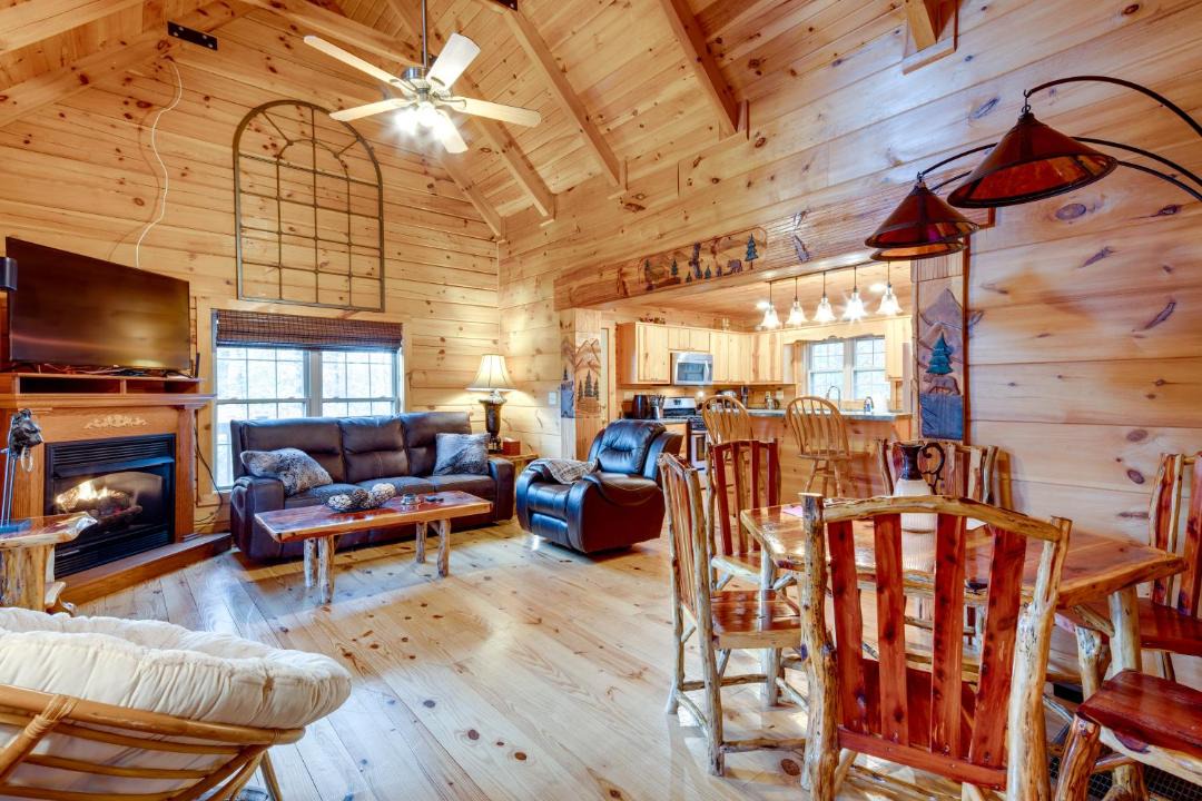 Photo of Livingroom in Rutherfordton