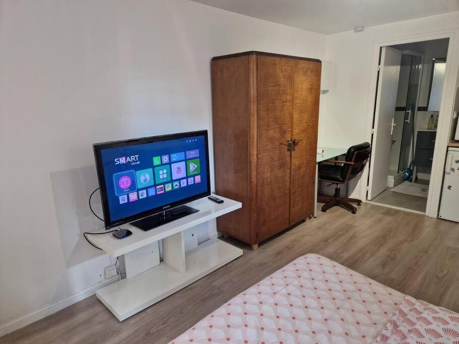 Photo of Others in Orsay