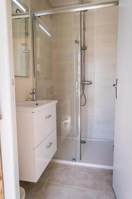 Photo of Bathroom in Saint-Laurent-les-Tours