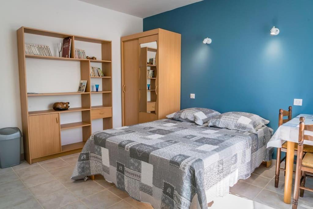 Photo of Bedroom in Saint-Laurent-les-Tours