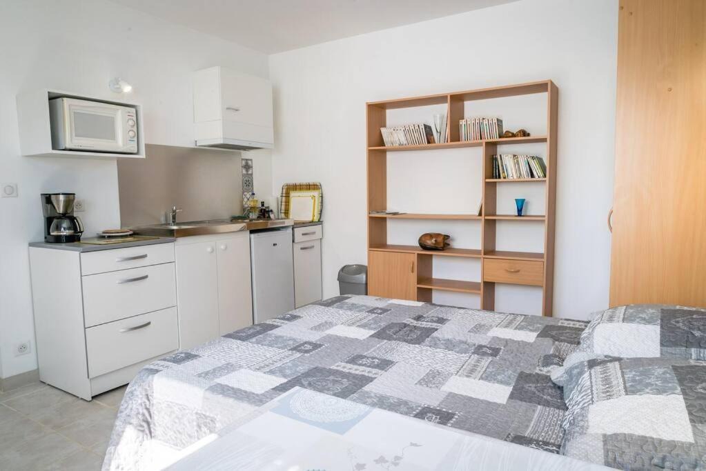 Photo of Others in Saint-Laurent-les-Tours