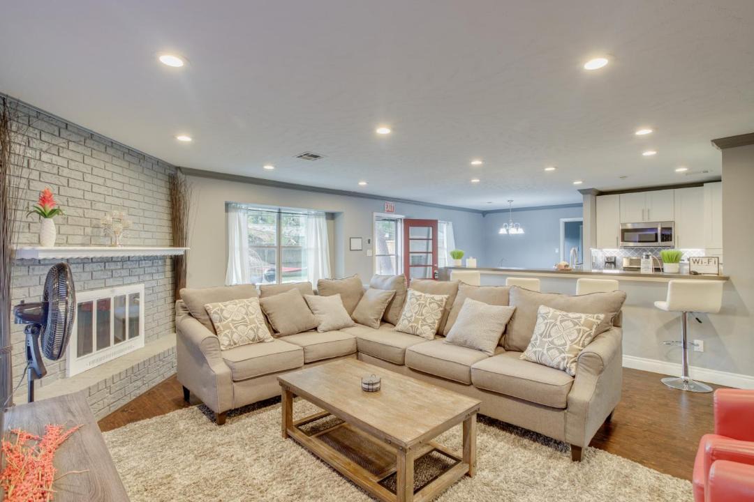 Photo of Livingroom in Spring Branch West